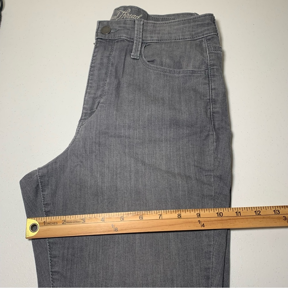 UNIVERSAL THREADS SIZE 8 Women Jeans High Rise Skinny Gray Casual Date Everyday - Picture 12 of 16
